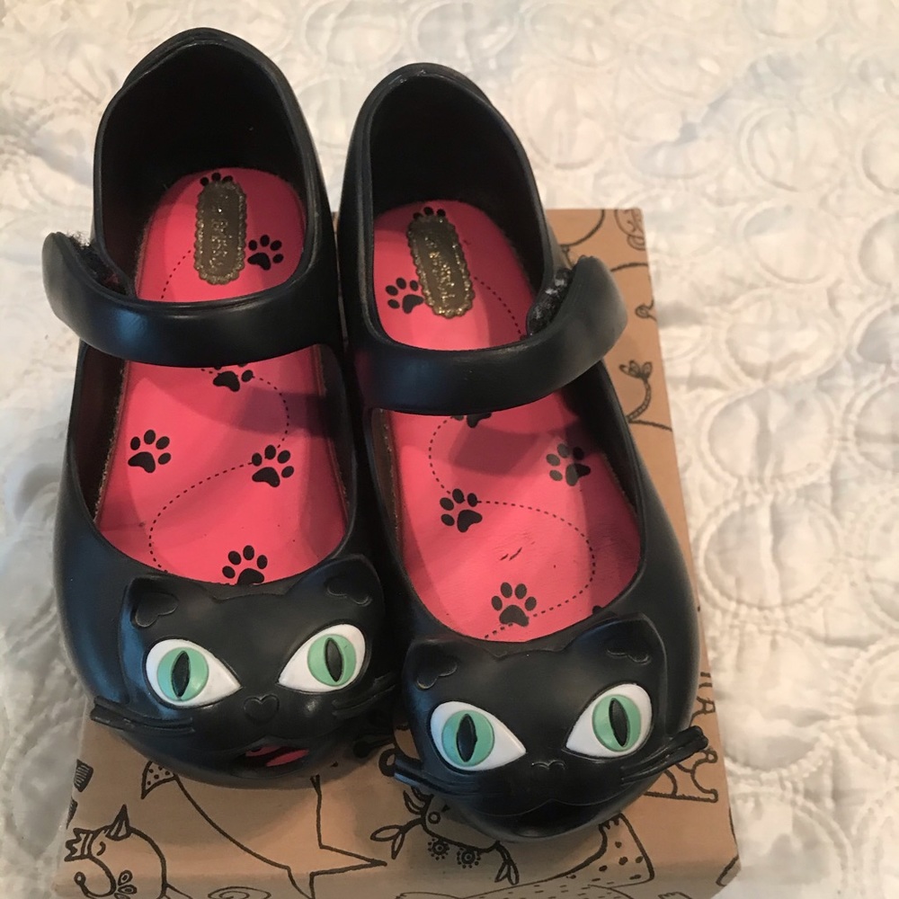 GUC black kitty Sz 10 mini melissa